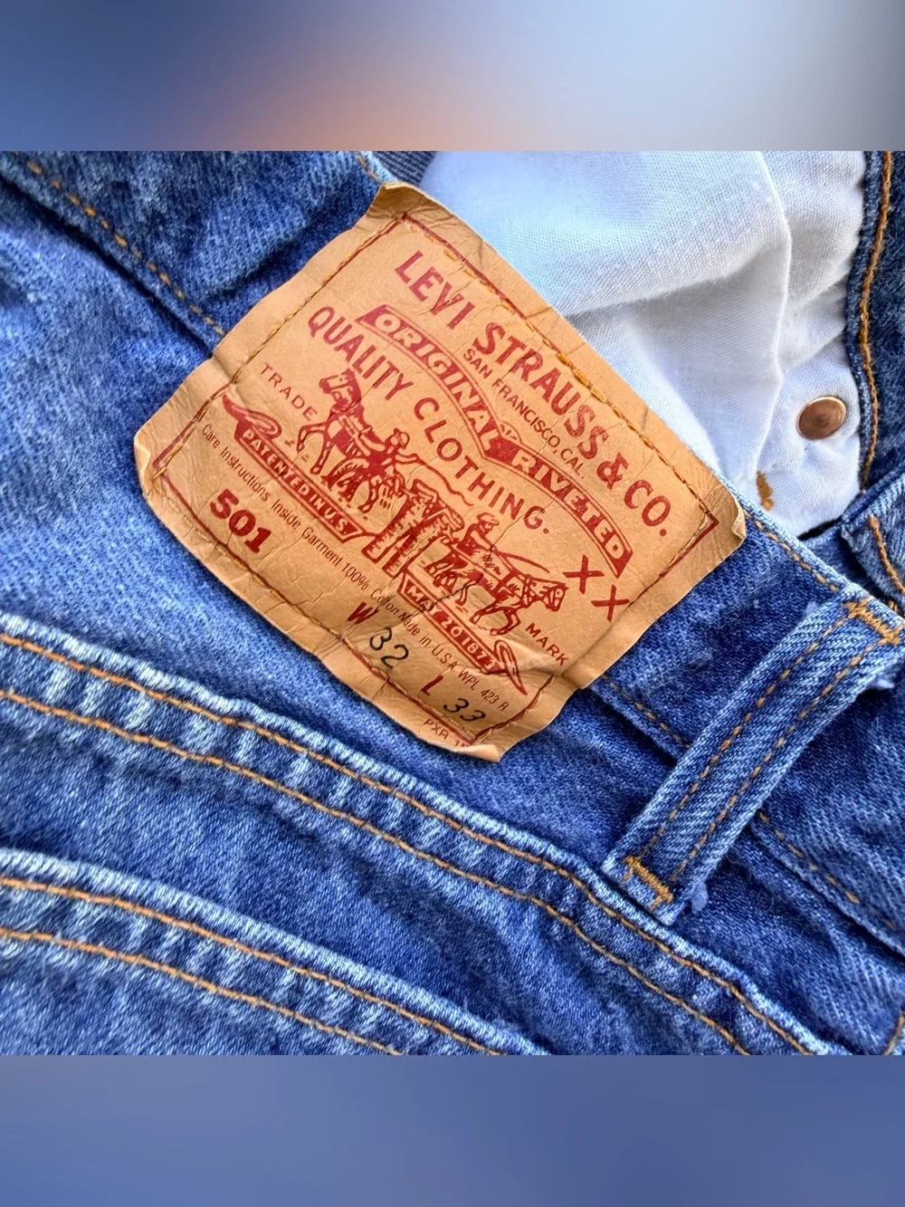 Vintage Levi’s 501 Jeans Made In USA 90s Button Fly 30x29